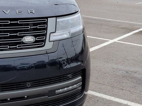 Used 2023 Land Rover Range Rover SE image 10