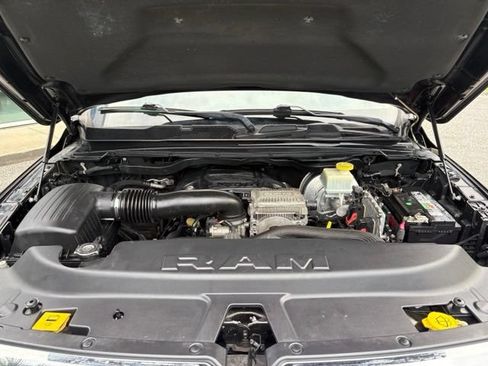 Used 2019 RAM 1500 Big Horn AWD/4WD image 36