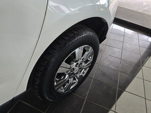 Used 2015 Cadillac SRX Luxury w/ Driver Awareness Package image 29