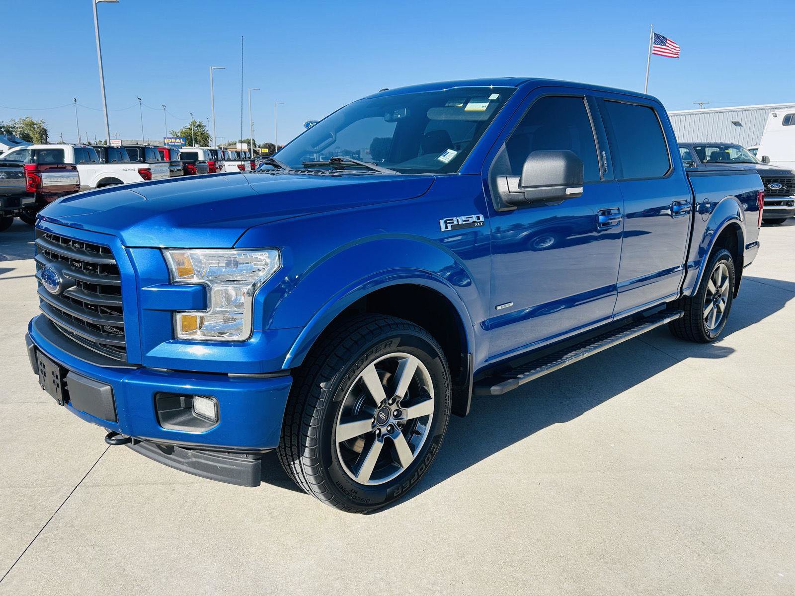 Used 2017 Ford F150 XLT w/ Equipment Group 302A Luxury AWD/4WD image 30