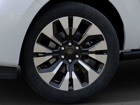 New 2027 Ford Expedition Platinum w/ Driver's Package AWD/4WD image 19