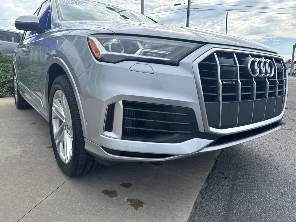 Used 2022 Audi Q7 3.0T Premium Plus AWD/4WD image 12