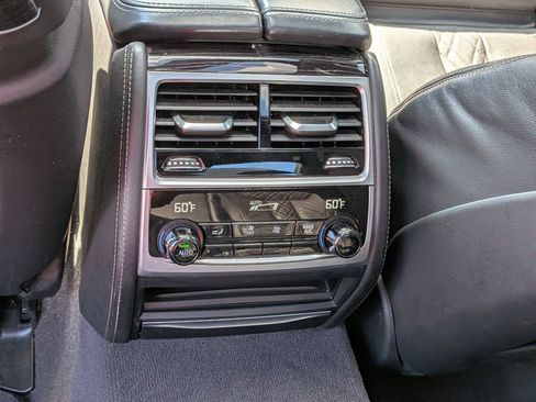 Used 2022 BMW 750i xDrive w/ Executive Package AWD/4WD image 33