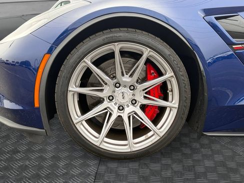 Used 2018 Chevrolet Corvette Grand Sport RWD image 16