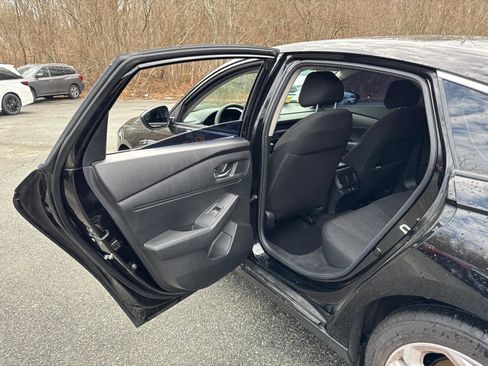 Used 2025 Honda Accord LX image 27