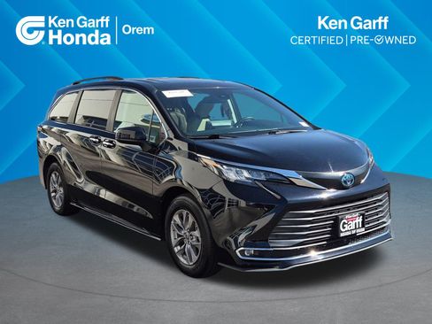 Used 2023 Toyota Sienna XLE w/ XLE Plus Package AWD/4WD image 1