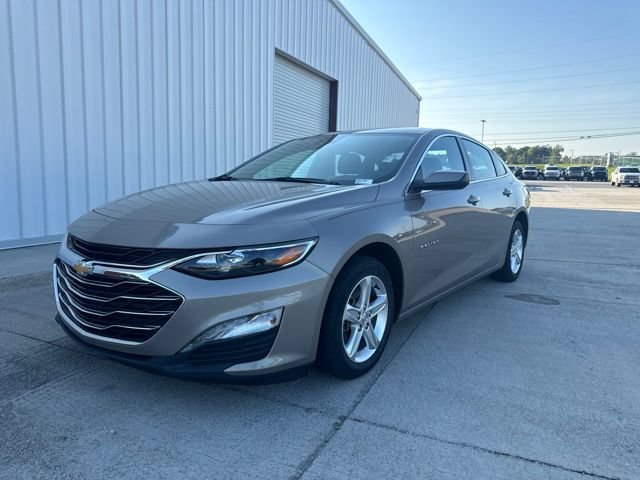 Used 2023 Chevrolet Malibu LT FWD image 2