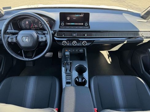 Used 2025 Honda Civic Sport image 2