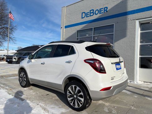 Used 2017 Buick Encore Essence image 3