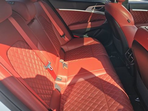 Used 2023 Genesis G70 3.3T w/ Sport Prestige Package RWD image 15