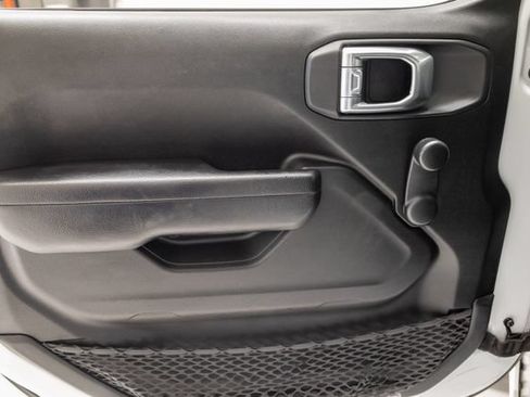 Used 2023 Jeep Wrangler Unlimited Sport AWD/4WD image 8