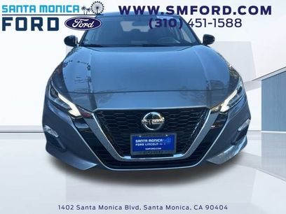 Used 2019 Nissan Altima 2.5 SR w/ SR Premium Package