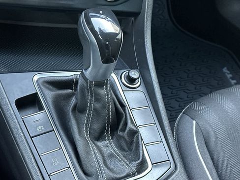 Used 2022 Volkswagen Jetta Sport image 21