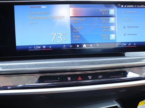 New 2026 BMW 740i xDrive w/ Premium Package image 35