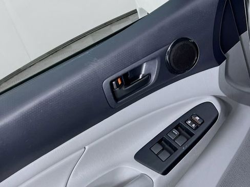 Used 2014 Toyota Tacoma 4x4 Double Cab image 16