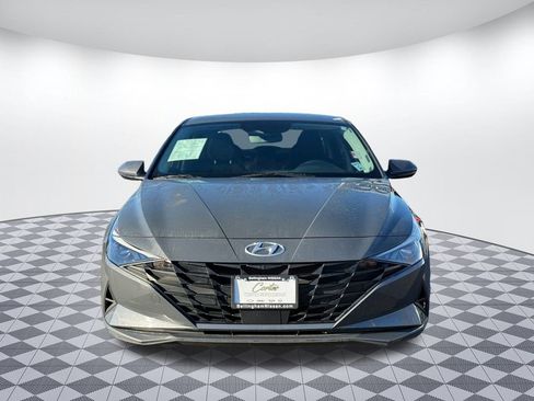 Used 2023 Hyundai Elantra SEL w/ Convenience Package image 2