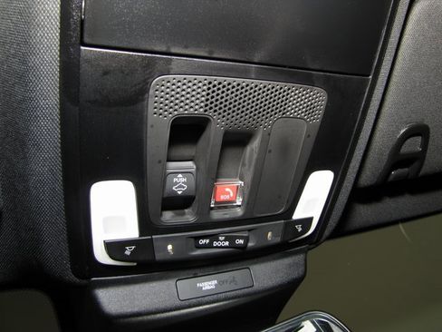 Used 2023 Honda Accord Sport image 8