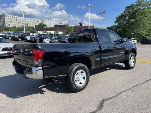 Used 2023 Toyota Tacoma SR5 RWD image 8