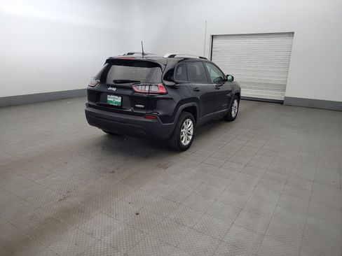 Used 2020 Jeep Cherokee Latitude FWD image 9