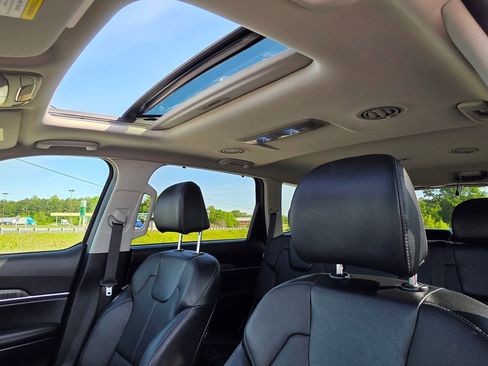 Used 2024 Kia Telluride EX FWD image 30