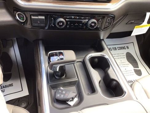 New 2026 Chevrolet Silverado 1500 LT Trail Boss w/ LT Trail Boss Premium Package AWD/4WD image 17