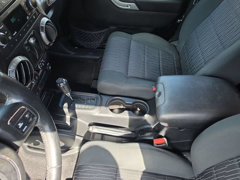 Used 2011 Jeep Wrangler Sport AWD/4WD image 23