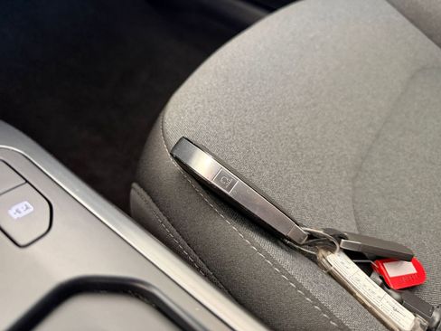 Used 2025 Kia K4 LXS image 21