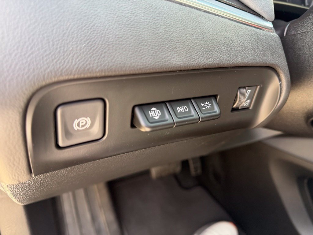 Used 2024 Buick Enclave Premium FWD image 17