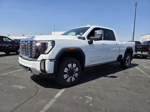New 2025 GMC Sierra 2500 Denali w/ Denali Reserve Package image 2