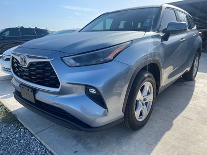 Certified 2024 Toyota Highlander LE