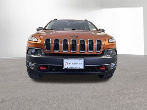 Used 2015 Jeep Cherokee Trailhawk w/ Cold Weather Group AWD/4WD image 24