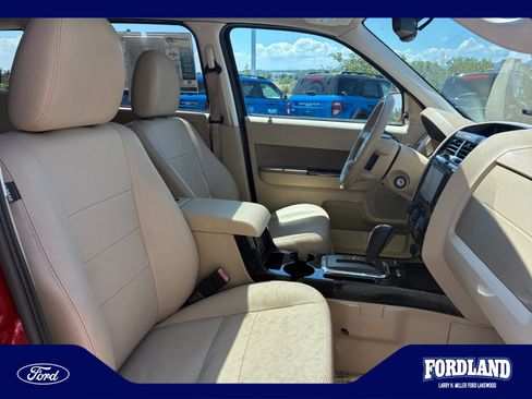 Used 2011 Ford Escape Limited w/ 302A Rapid Spec Order Code AWD/4WD image 19