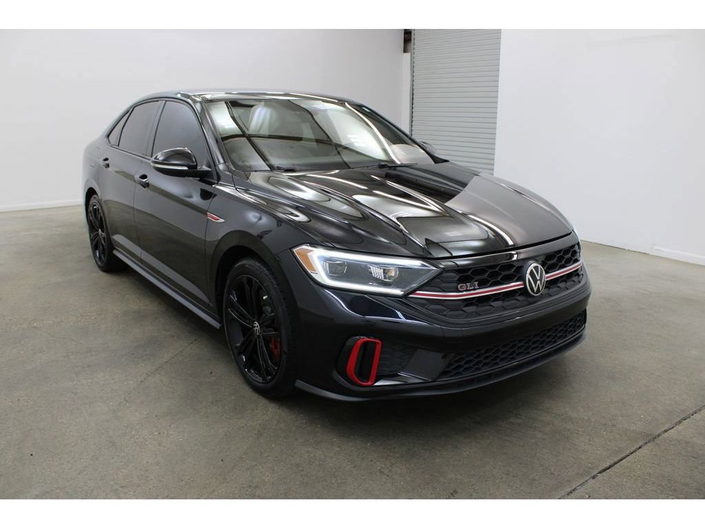 Used 2022 Volkswagen Jetta GLI Autobahn FWD image 2