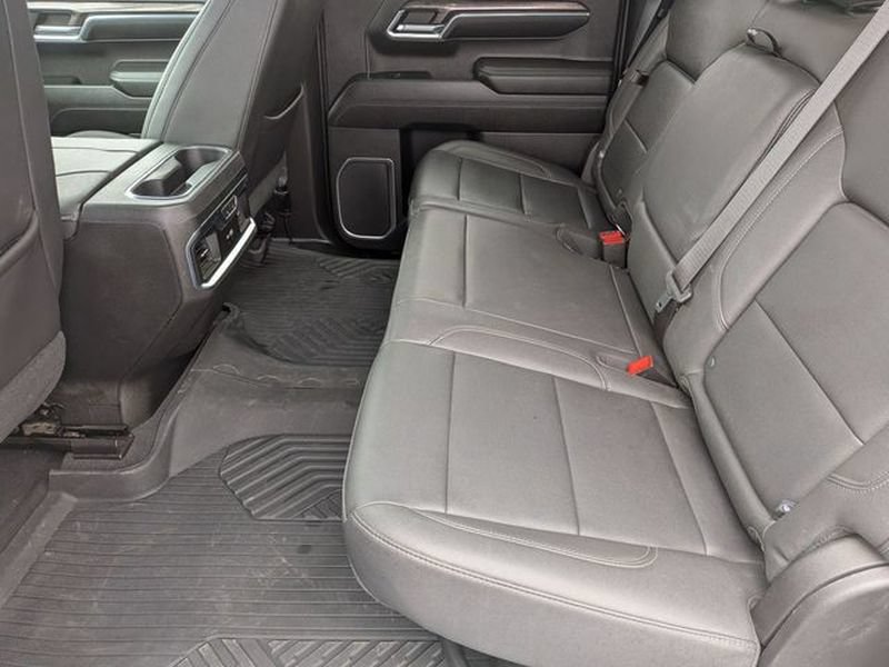 Used 2024 Chevrolet Silverado 1500 LTZ AWD/4WD image 32