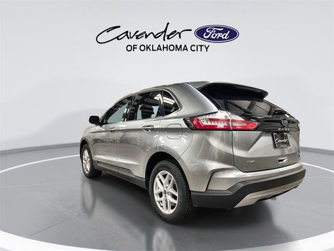 Used 2024 Ford Edge SEL image 6