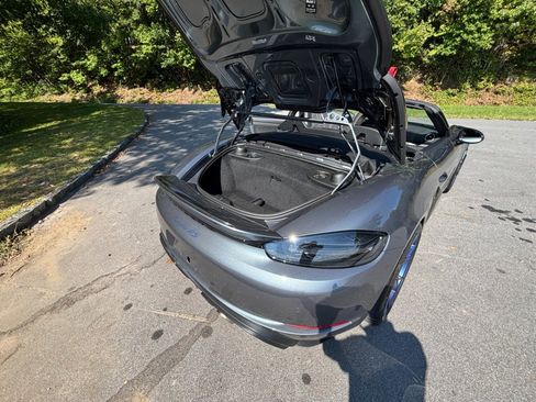 Certified 2025 Porsche 718 Boxster Spyder RS image 17