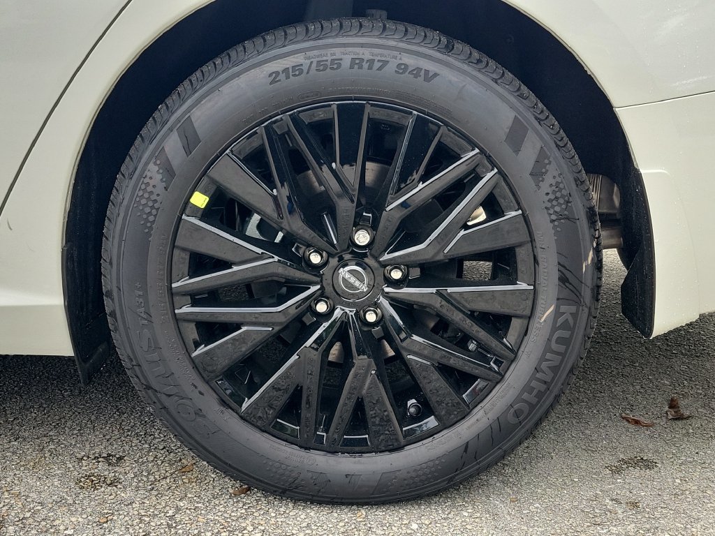 New 2026 Nissan Altima 2.5 SV FWD image 10