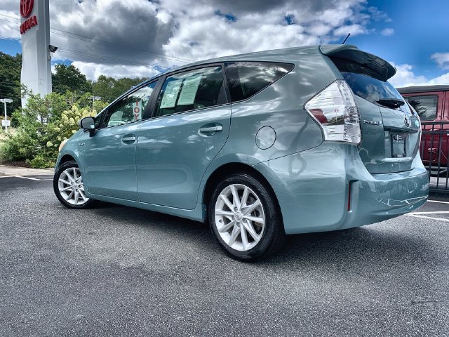 Used 2013 Toyota Prius V Five FWD image 6