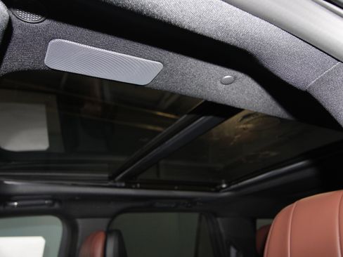 New 2025 Lincoln Navigator Reserve AWD/4WD image 20