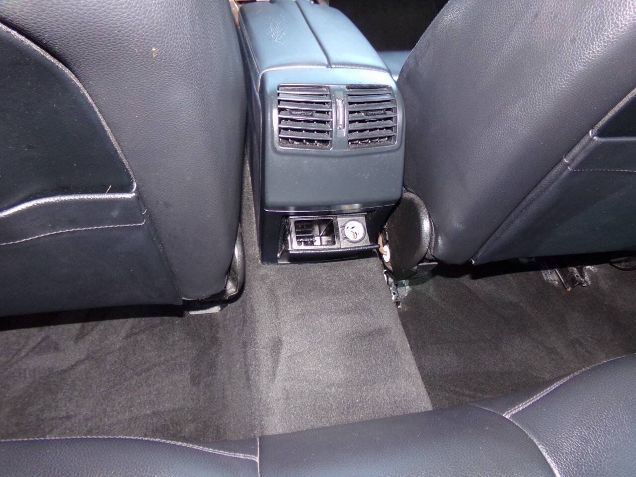 Used 2012 Mercedes-Benz E 350 4MATIC Sedan image 14