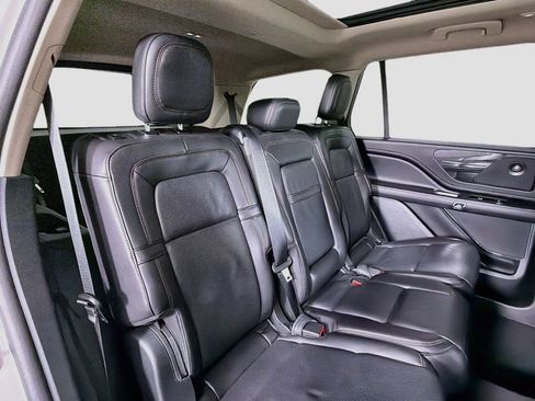 Used 2023 Lincoln Aviator Reserve w/ Equipment Group 201A RWD image 27