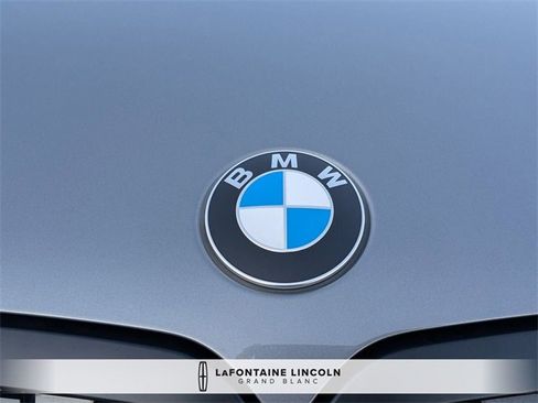 Used 2025 BMW X7 M60i w/ Climate Comfort Package image 9