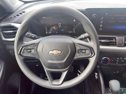 Used 2026 Chevrolet TrailBlazer LS FWD image 14