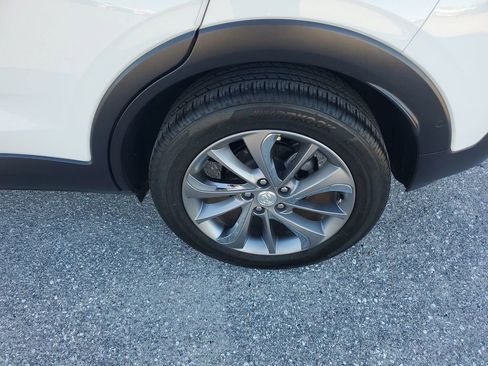 Used 2022 Buick Encore GX Essence w/ Advanced Technology Package image 19