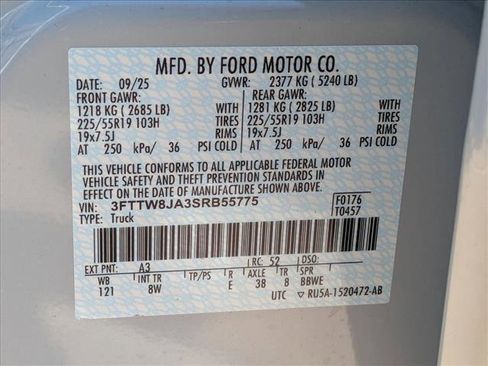 New 2025 Ford Maverick XLT w/ XLT Luxury Package image 25