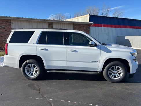Used 2019 Chevrolet Tahoe LT image 2