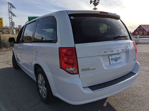 Used 2016 Dodge Grand Caravan SE w/ Quick Order Package 29E SE image 4