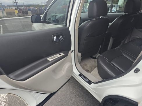 Used 2012 Nissan Rogue SV AWD/4WD image 15