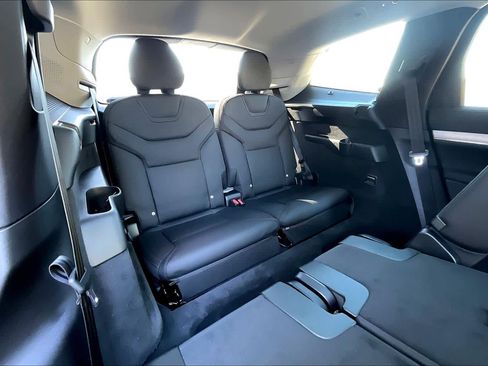 New 2025 Volvo EX90 Ultra w/ Protection Package Premier image 28