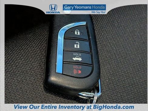 Used 2024 Toyota Corolla LE image 31